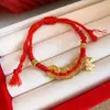 Pulseira de Cavalo com Fio Vermelho Trançado e Gotejamento de Óleo, Nova Pulseira Estilo Chinês Retrô Estilo Nacional Ano do Zodíaco, Joia de Luxo Leve de Alta Qualidade para Mulheres