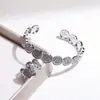 Pulsera Estilo Retro Europeo y Americano con un Diseño Único para Mujer, Presentando Ojo de Rayo de Zirconia de Colores Esmalte y Joyería que Conserva el Color