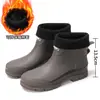 Botas de lluvia rojas populares transfronterizas para hombres y mujeres, zapatos de goma antideslizantes de caña corta para exteriores para parejas, botas de lluvia Chelsea, zapatos de cocina