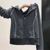 Sudadera con Capucha y Cremallera de Rayas en Colores Contrastantes para Mujer, Nuevo Estilo de Principios de Otoño con Bolsillo Único con Costuras, Chaqueta de Moda