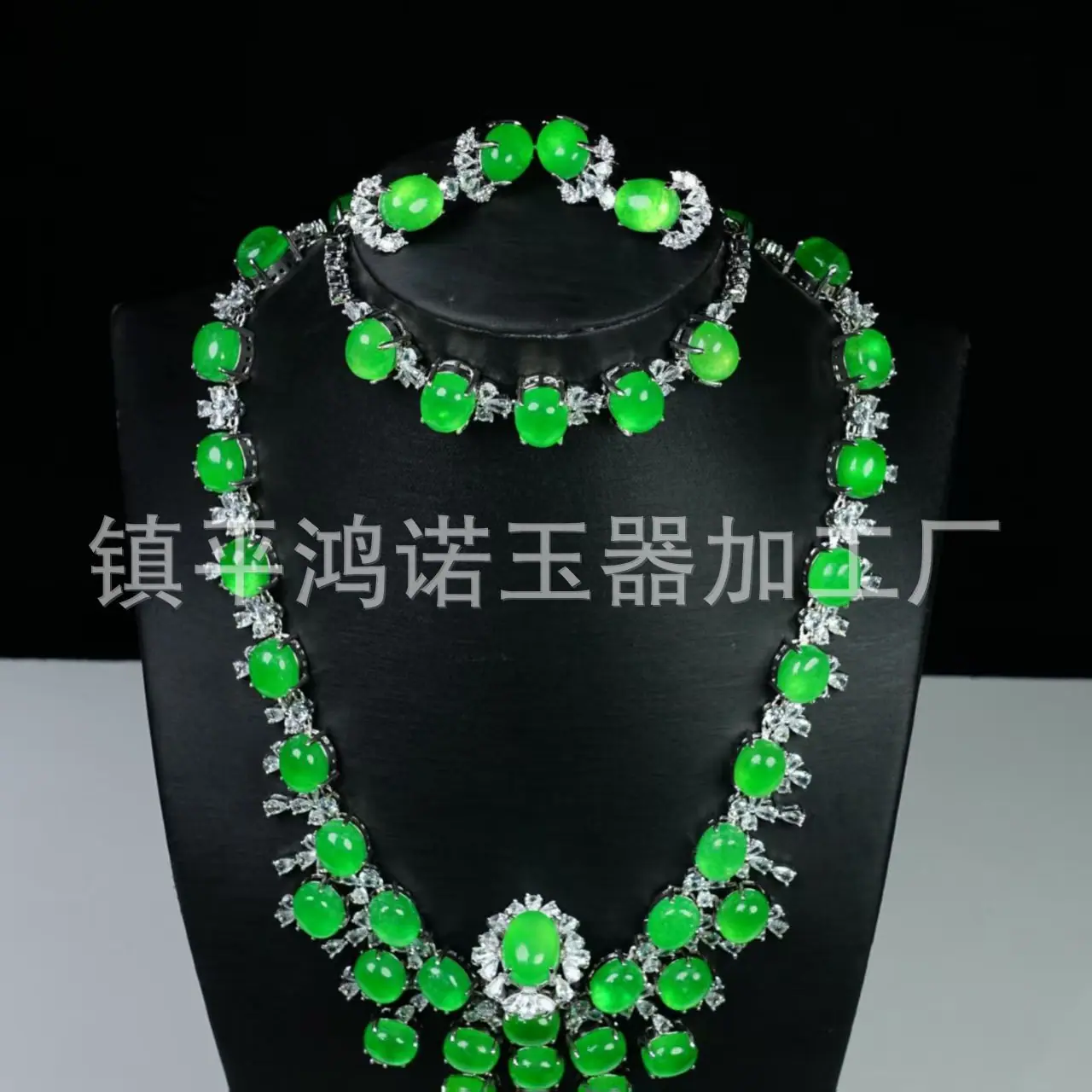 微信图片_20251112074112_2360_256.j