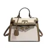 2024 Nuevo Bolso Cruzado de Hombro Único de Color Contrastante de Moda Casual Europeo y Americano para Mujer, Lujo Ligero, Bolso de Mano Simple y Versátil Tendencia