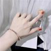 Pulsera de Titanio Panal ins Sentido de Diseño Nicho 2022 Nueva Tendencia Lujo Ligero Elegante Celebridad de Internet Explosivo Joyería de Mano