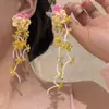 Brinco de Flor Dopamina Cor Primavera e Verão Estilo Férias Feminino Brincos para Foto na Beira-Mar Brincos