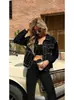 Chaqueta de Mezclilla de Industria Pesada con Remaches para Mujer Europea y Americana Top con Tachuelas y Pedrería Moda Versátil Tendencia Abrigo Artículo Caliente Europeo y Americano