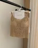 Camisola de encaje de longitud media 2026 con copas fijas incorporadas, adecuada tanto para llevar por dentro como por fuera, con diseño de espalda calada y tirantes de encaje
