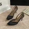 Sapatos femininos de bico fino trançados vazados, modernos e deusa, versáteis, decotados, casuais, salto agulha, slip-on de salto alto
