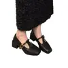 Sapatos de salto bloco bico quadrado Mary Jane femininos salto médio pequenos de couro novo retrô francês T outono versão coreana com tira 2026