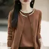 Design levemente maduro color blocking com borda em fio de algodão conjunto de duas peças para mulheres colete + cardigã suéter solto casaco top