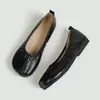 Zapatos de mujer planos y de suela blanda, de estilo europeo y americano, para venta al por mayor, nuevos y populares para otoño 2026, bailarinas de punta redonda poco profundas