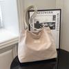 Bolsa Tote Versátil Grande Capacidade Feminina para o Dia a Dia Retro Fosca Estilo Balde Luxo Leve Moda Bolsa de Ombro Comércio Exterior Transfronteiriço