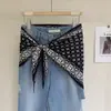 Bufanda Triangular de Seda Sintética Versátil Vintage Moda Primavera Verano Estilo Coreano Cinturón de Cintura Pañuelo para la Cabeza de Seda Retro para Mujer Estilo Delgado