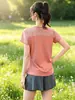 Conjunto de verão leve e de secagem rápida para fitness feminino, top esportivo para levantamento de peso, Pilates e yoga, design de peça dupla falso