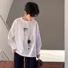 Camiseta de Manga Longa para Meninos, Novo Estilo Primavera e Outono 2026, Camiseta Básica Cool e Estilosa para Crianças Maiores, Camiseta Moletom de Primavera para Meninos