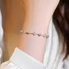 Pulsera de Perla con Trébol de Cuatro Hojas de Circonia Plateada para Mujer, Sencilla, Lujo Ligero, de Nicho, Exquisita, de Gama Alta, Elegante Joyería de Mano