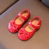 Sapatos de Couro Infantis Atacado 2026 Outono Novo Estilo Coreano Laço Bebê Mocassins de Solado Macio Sapatos de Princesa para Meninas