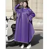 Capa de chuva estendida para patinete elétrico com seções separadas para pés e corpo, com mangas, impermeável e à prova de chuva, adequada para um único condutor.