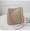 2025 Nova Bolsa de Ombro de Palha Tecida Casual de Verão Pequena Fresca e Simples Estilo Floresta Moda Bolsa de Mão Feminina Balde