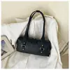 Bolso de mano Boston de cuero plisado de alta gama inspirado en el estilo ins coreano transfronterizo, nuevo para mujer, con hebilla metálica vintage