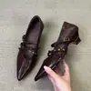 Estilo Coreano 2026 Nuevo Retro Punta Puntiaguda Tacón Grueso Escote Bajo Zapatos de Salón de Correa Única Mujer Versátil para el Trabajo Tacones Altos Mary Jane