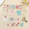 Estuche de Archivo Médico de Ambulancia de Dibujos Animados con Goteo de Aceite Termómetro Caja de Medicinas Colgante Llavero DIY Pulsera Accesorios de Joyería