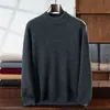 Suéter masculino de caxemira, modelagem solta, estilo novo, gola alta discreta, peça base de tricô versátil, suéter quente para outono e inverno
