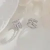 Arete de Clip para Oreja Letra Doble Capa Estilo Vintage 2026 Pendientes Forma de Diamante Nariz de Cerdo Lujo Ligero H Zirconio Clip para Oreja Sin Perforación