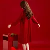 Bata Roja de Noche para Boda Sexy de Encaje Manga Larga Color Sólido Pijama de Lujo Ligero para Mujer Primavera Cómodo Bata de Seda Helada Venta al por Mayor