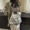 Bolso Rojo de Estilo Occidental de Gran Capacidad para Mujer 2024 Nueva Moda Mochila para Viaje al Trabajo Bolso de Hombro Tipo Cubo