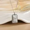 Collar con Colgante Personalizado de Acero de Titanio y Acero Inoxidable Chapado en Oro de 18 Quilates, Tarjeta de Tarot, Moda de Lujo Europea y Americana de Alta Gama para Mujer