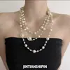 Collar Largo de Perlas con Diseño Hueco de Flor Apilable Cadena para Suéter de Lujo Ligero Gama Alta Accesorios de Ropa Versátiles para Mujer Otoño