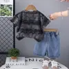 Traje de Verano para Niños 2025 Nuevo Bebé Niños Atractivo Letra Manga Corta Conjunto de Dos Piezas Ropa Casual de Verano para Bebé