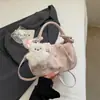 Bolsa de Mão Feminina Exclusiva de Nicho 2026 Nova Moda Versátil Diária Bolsa Transversal Doce Floral Pequena Bolsa Tote para Mulheres