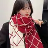 Versátil Novo Outono e Inverno 2025 Ano Novo Presente de Natal Cachecol Vermelho Tricô Cor Sólida para Mulheres Inverno Quente Estilo Japonês