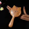 Peine Masajeador Meridianos Gato y Oso de Sándalo para Cabello Largo, Adecuado para Uso en Todo el Cuerpo, Masaje del Cuero Cabelludo, Peine de Dientes Gruesos, Madera Maciza, Sin Pintura