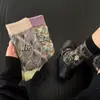 Calcetines de media caña con patrón en relieve 3D para mujer, Calcetines holgados transpirables y absorbentes de sudor de nicho vintage, Calcetines de algodón de moda únicos con contraste de color
