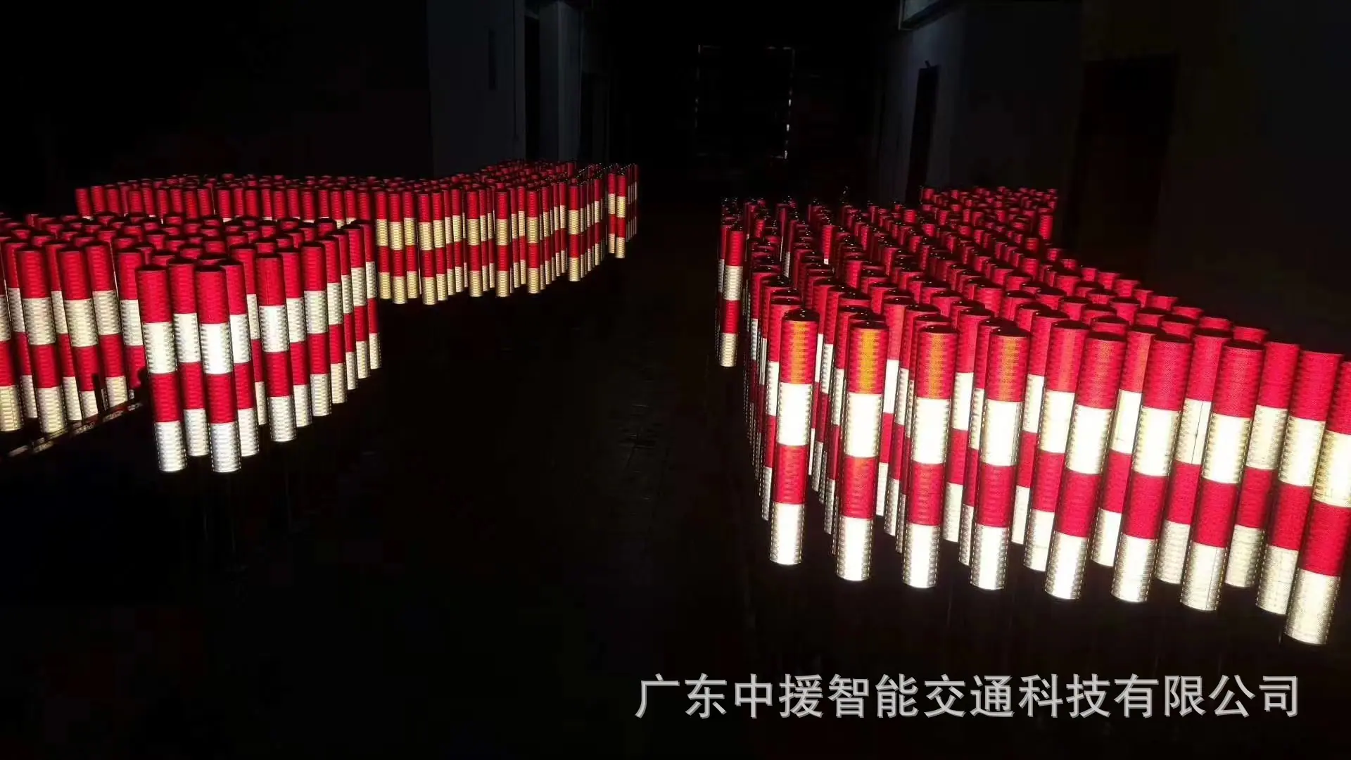 警示柱101.jpg