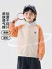 Chaqueta de Béisbol Guapa para Niños Europeos Derecha Otoño 2026 Nueva Ropa para Niños Niños Bebé Niño Pequeño Estilo Primavera/Otoño Top