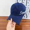Nueva Gorra de Béisbol Versátil Desgastada para Hombres y Mujeres con Bordado de Letras Laterales Estilo Americano, Gorra de Pico Adelgazante
