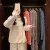 Pijama de Coral Fleece para Mujer, Nuevo Estilo de Invierno, Con Terciopelo Plus, Engrosado, Conjunto Cálido, Holgado para Invierno, Se Puede Usar Afuera, Ropa de Casa para Mujer