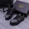 Zapatos Deportivos Casuales para Hombre de Nuevo Estilo Europeo, Cuero Genuino, Suela Gruesa, Cordones, Versátiles, de Moda, Tendencia, Caña Baja con Logo Triangular
