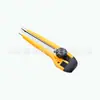 Cuchillo de utilidad para papelería de oficina Tipo pomo Hoja de 18 mm Mango de plástico Caucho antideslizante Guía de cuchilla de acero inoxidable Cortador de papel