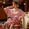 Pijama Nuevo para Mujer Primavera y Otoño Manga Larga Otoño Famoso en Internet Ropa para Exterior Otoño e Invierno Ropa para el Hogar Conjunto de Dos Piezas para traje Cabello