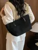 Bolso de mano retro de moda transfronterizo, bolso de hombro grande de moda, nuevo bolso casual con textura para mujer 2026