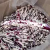 Chips crujientes de camote rallado sabor sésamo camote deshidratado fuente de camote deshidratado Liancheng venta al por mayor entrega de una pieza