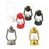 Linterna LED Vintage Pony Lámpara de aceite electrónica de Navidad Luz de noche de vela Lámpara de viento de plástico mini Adornos de ambiente al por mayor