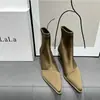 Estilo Coreano Nicho 2026 Nueva Llegada Punta Puntiaguda Bota Corta Tacón de Aguja Elástica Botas para Mujer Botas Elegantes Adelgazantes Botas de Moda Botines