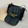 Gorra de Béisbol Decorativa a Cuadros Moda Transfronteriza Otoño e Invierno 2026 con Protección para los Oídos para Calidez y Ocio
