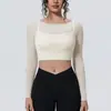 Camiseta deportiva de manga larga de malla falsa de dos piezas para mujer con almohadillas en el pecho, top de yoga, secado rápido, adelgazante, adecuada para uso al aire libre y fitness