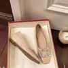 Zapatos Mary Jane Estilosos de 3 cm con Adorno de Pedrería 2026, Hermosos Zapatos de Salón Rojos con Aumento Oculto de Altura, Boca Baja, Nuevo Estilo de Principios de Primavera